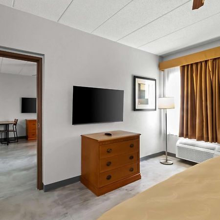 Quality Inn & Suites Cvg Airport Ерланджър Екстериор снимка