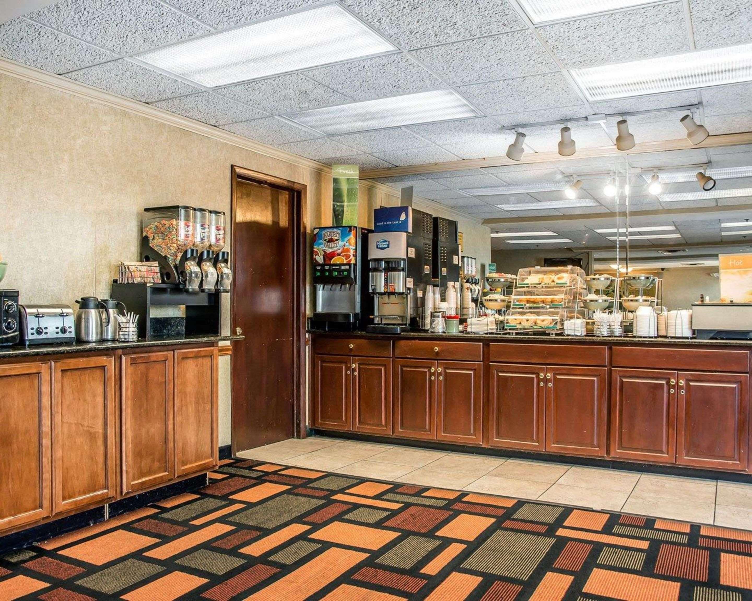 Quality Inn & Suites Cvg Airport Ерланджър Екстериор снимка