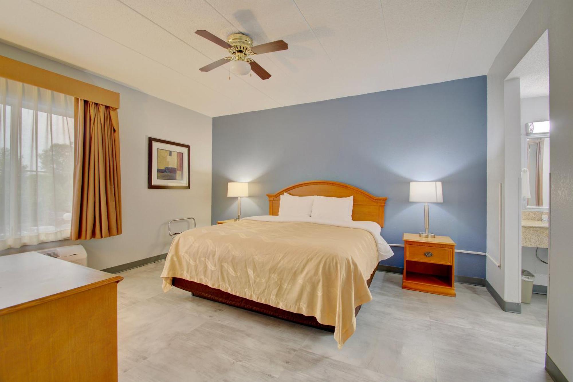 Quality Inn & Suites Cvg Airport Ерланджър Екстериор снимка