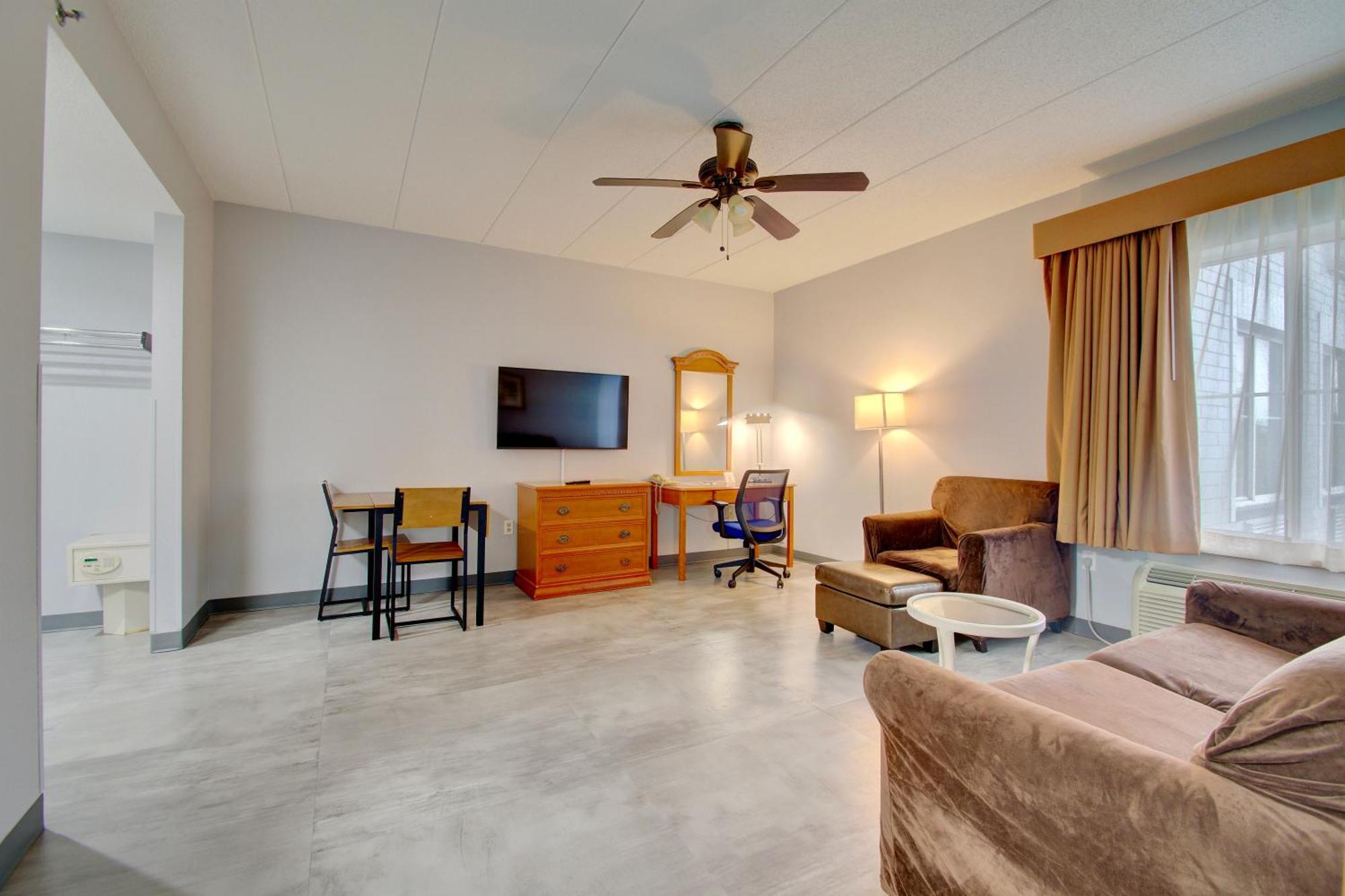 Quality Inn & Suites Cvg Airport Ерланджър Екстериор снимка