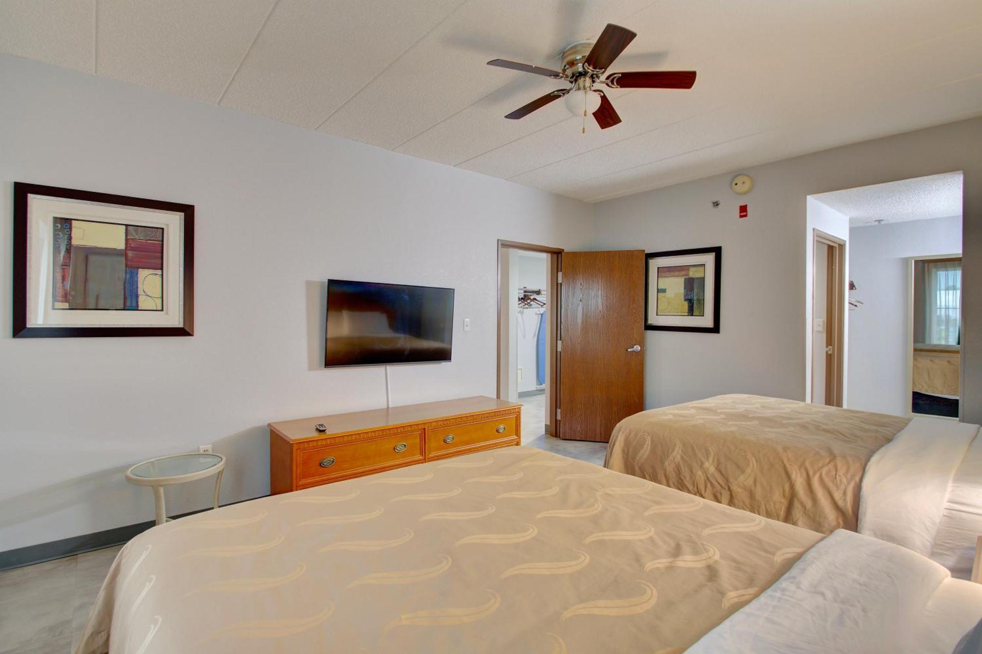 Quality Inn & Suites Cvg Airport Ерланджър Екстериор снимка
