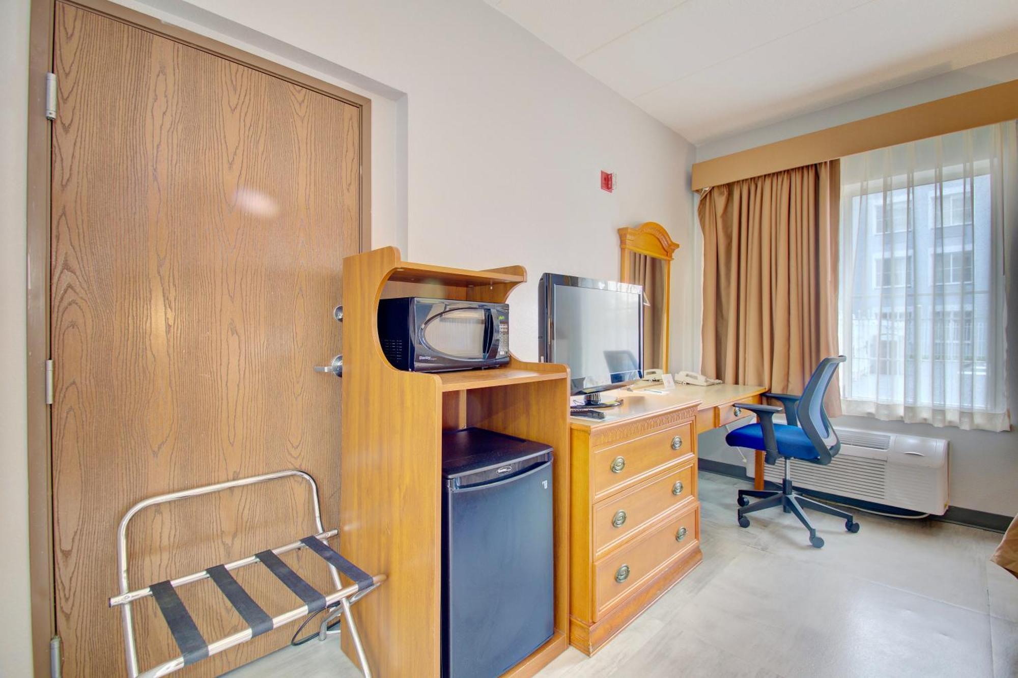 Quality Inn & Suites Cvg Airport Ерланджър Екстериор снимка