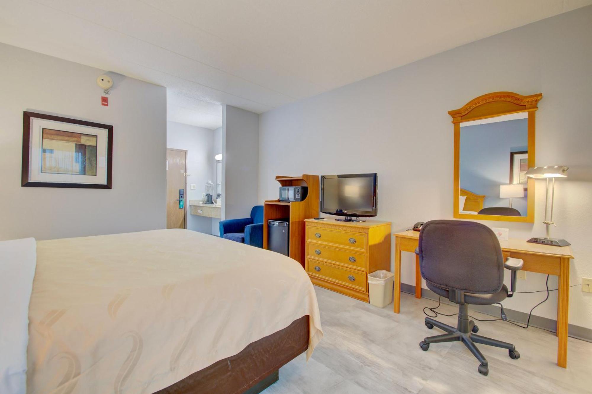 Quality Inn & Suites Cvg Airport Ерланджър Екстериор снимка