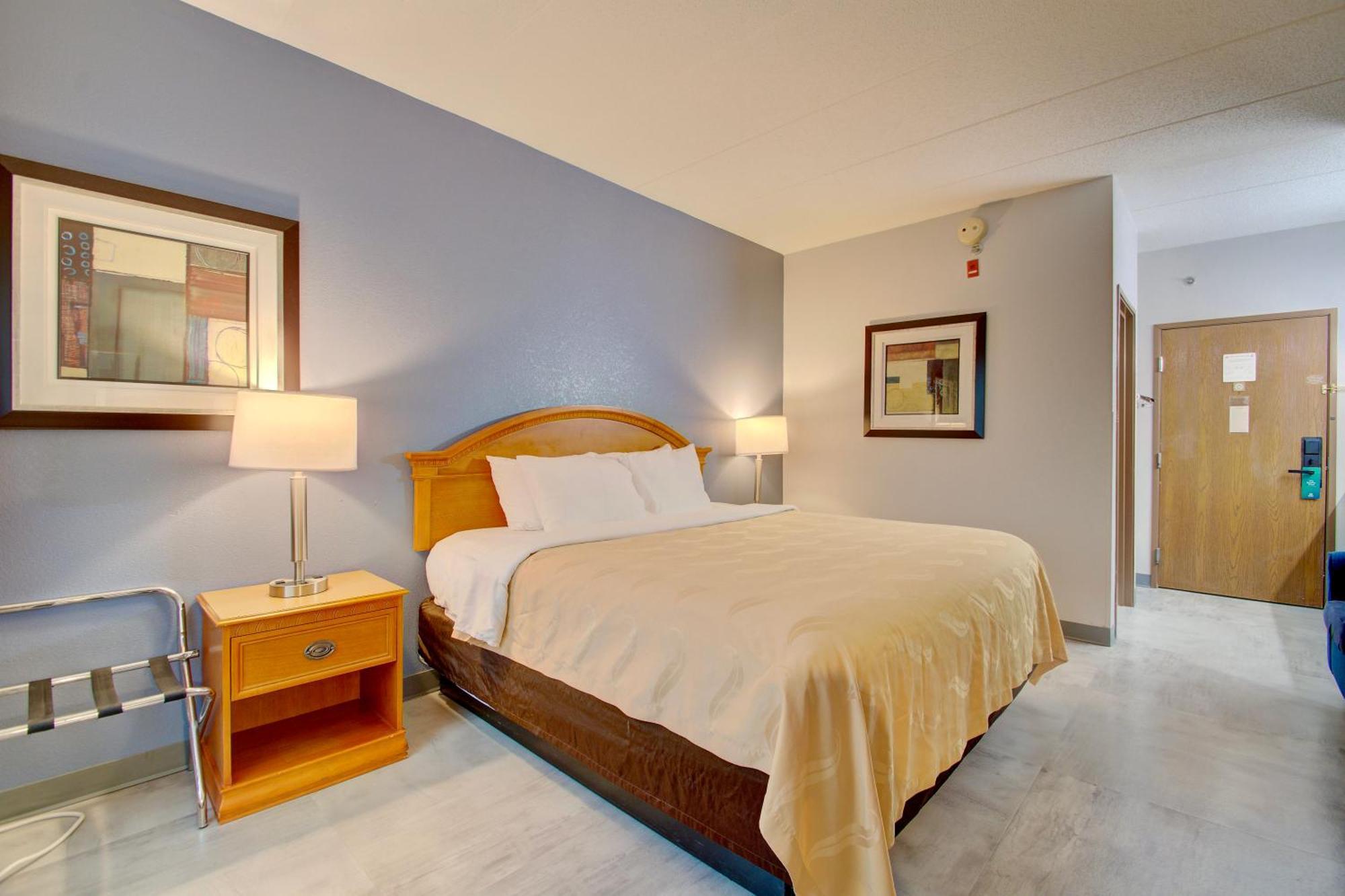 Quality Inn & Suites Cvg Airport Ерланджър Екстериор снимка