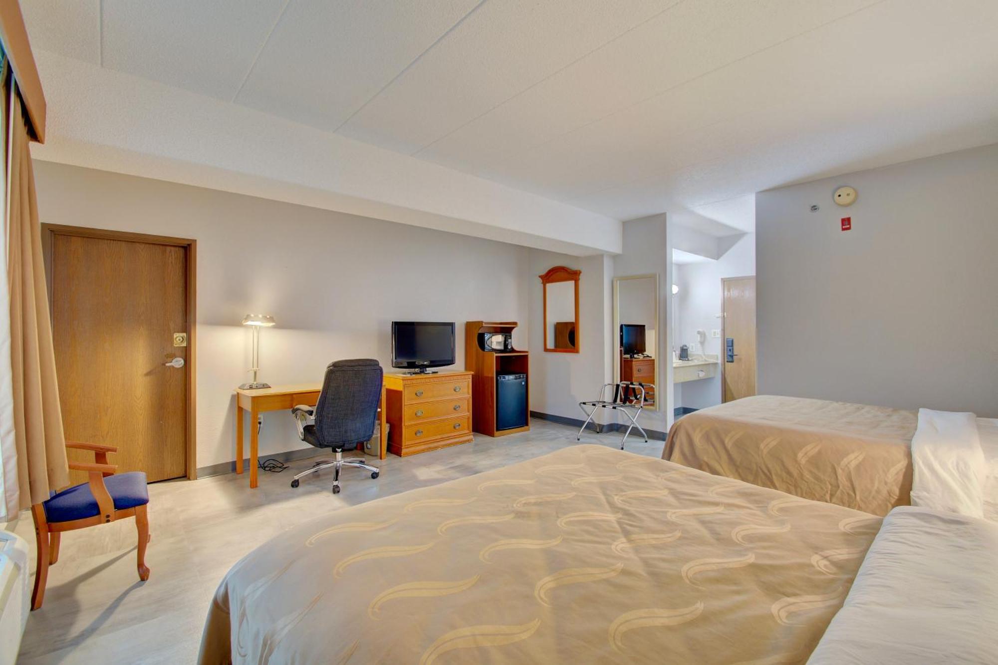 Quality Inn & Suites Cvg Airport Ерланджър Екстериор снимка