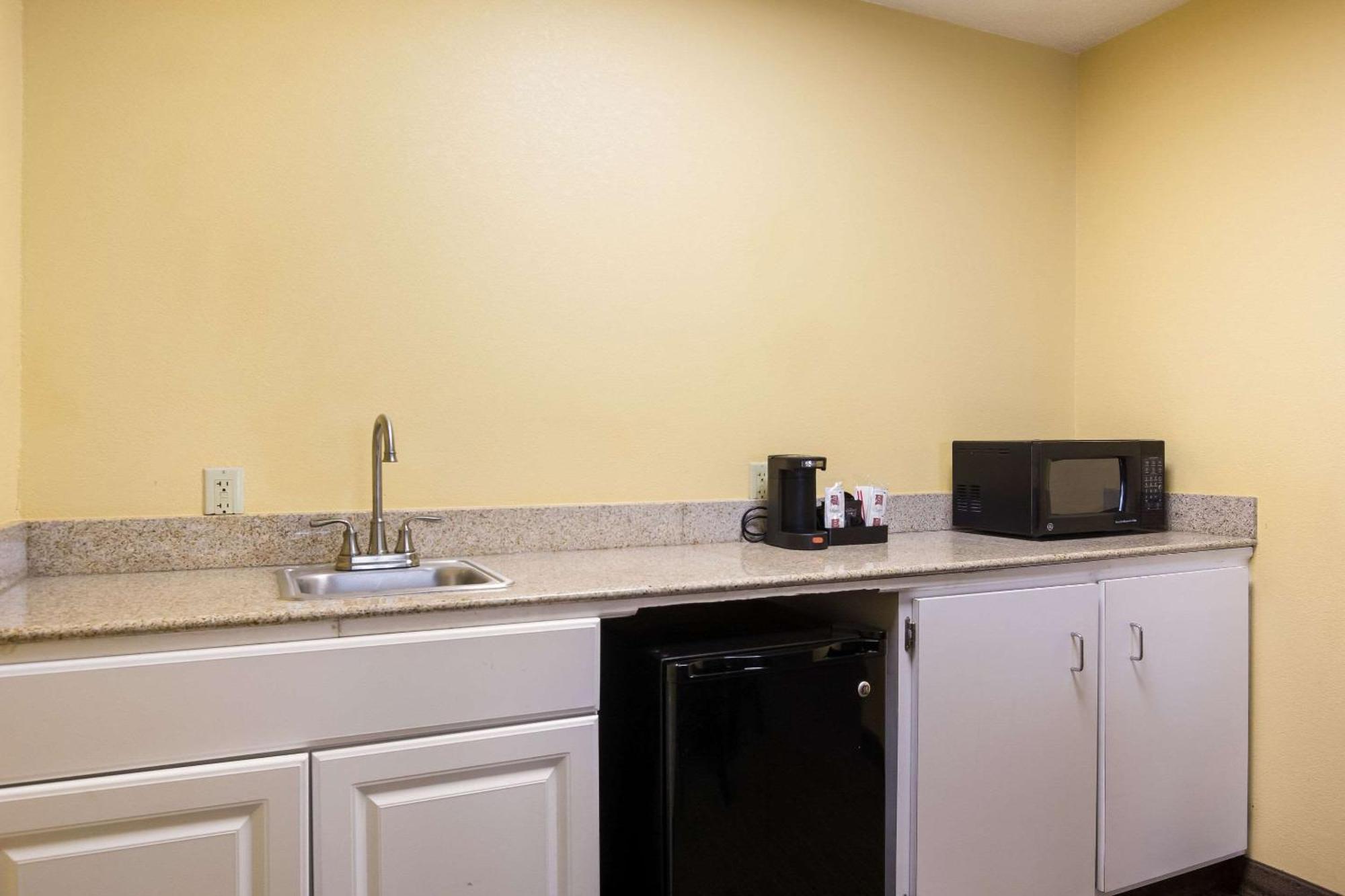 Quality Inn & Suites Cvg Airport Ерланджър Екстериор снимка