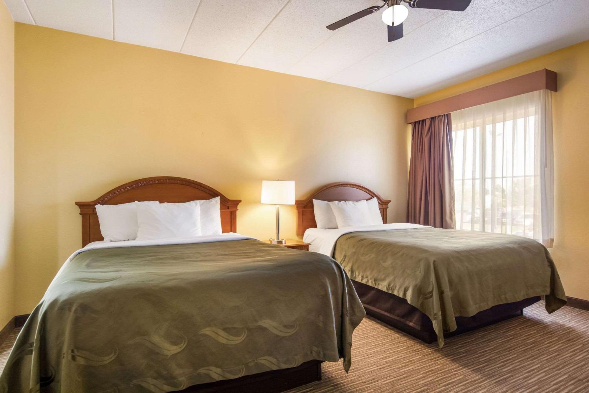 Quality Inn & Suites Cvg Airport Ерланджър Екстериор снимка