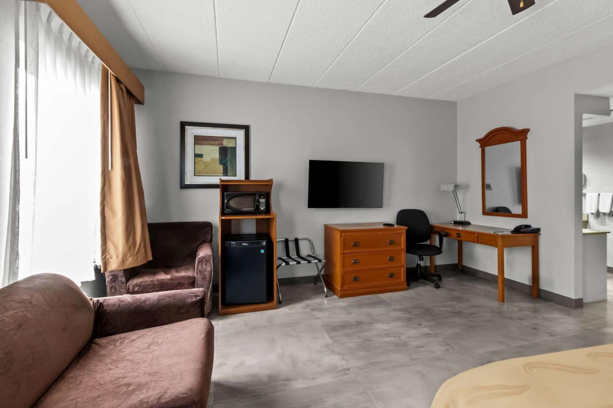 Quality Inn & Suites Cvg Airport Ерланджър Екстериор снимка