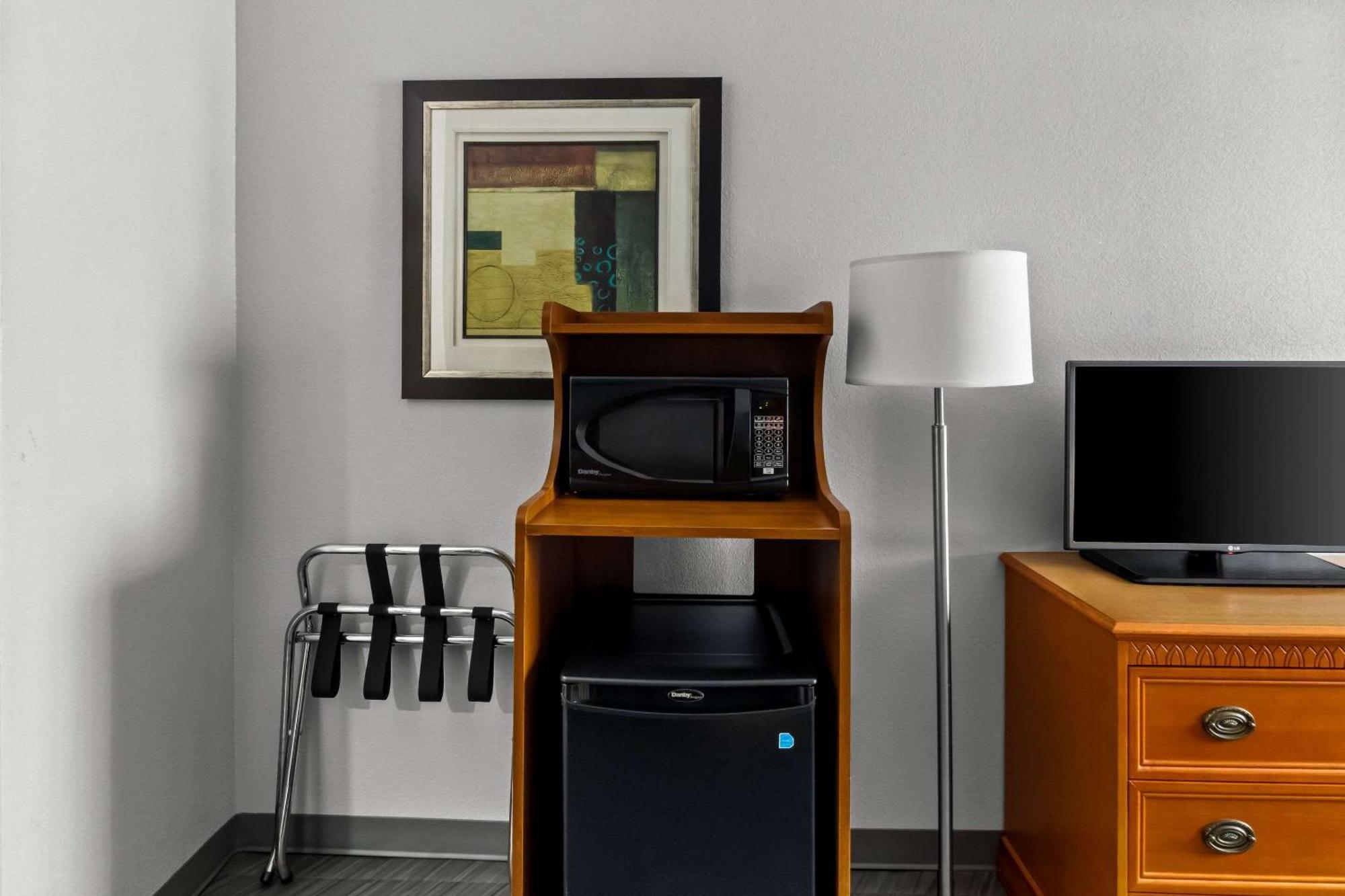 Quality Inn & Suites Cvg Airport Ерланджър Екстериор снимка