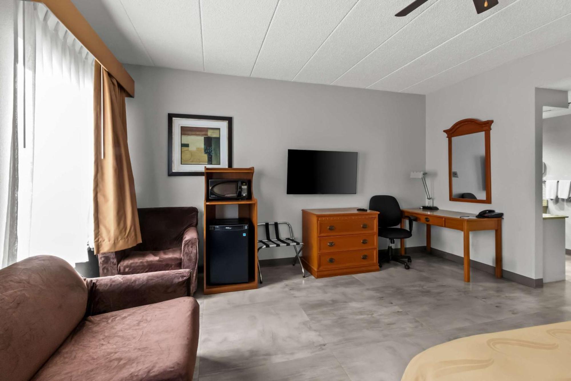 Quality Inn & Suites Cvg Airport Ерланджър Екстериор снимка