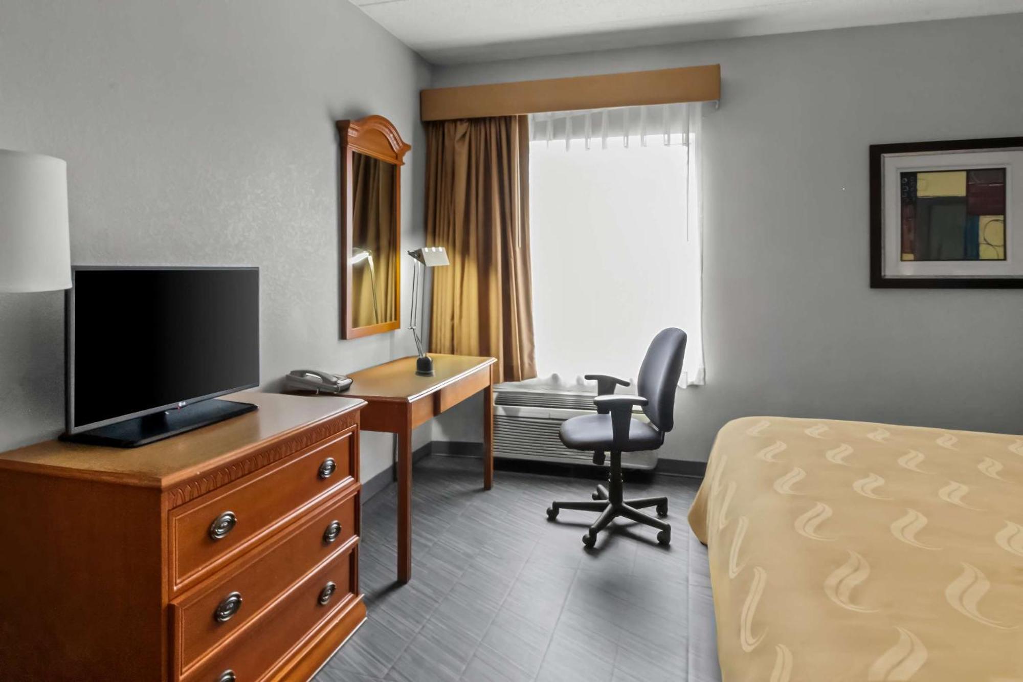 Quality Inn & Suites Cvg Airport Ерланджър Екстериор снимка