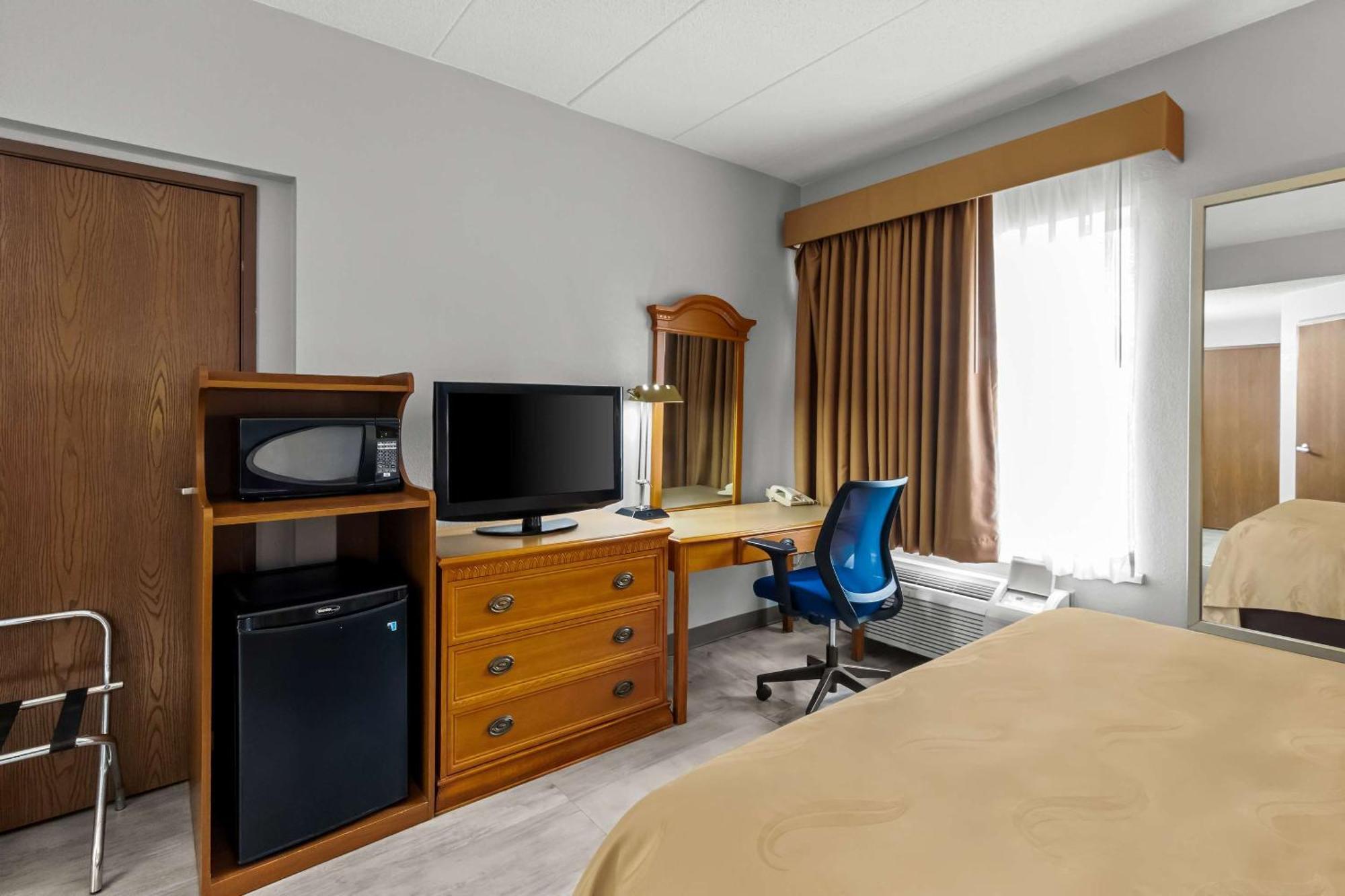 Quality Inn & Suites Cvg Airport Ерланджър Екстериор снимка