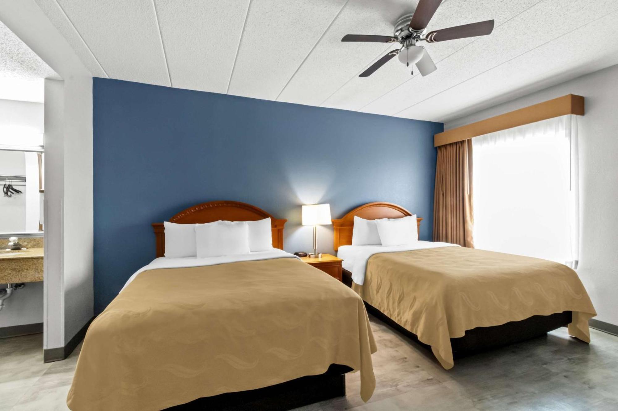 Quality Inn & Suites Cvg Airport Ерланджър Екстериор снимка
