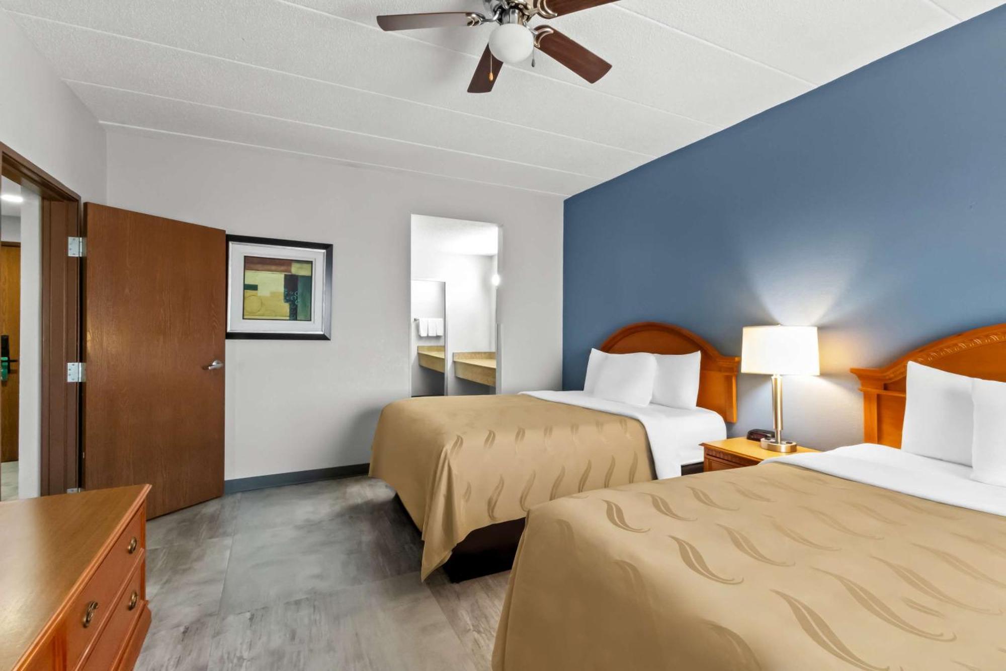 Quality Inn & Suites Cvg Airport Ерланджър Екстериор снимка
